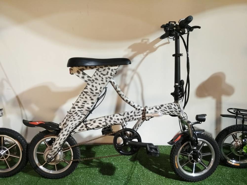 20 Inch Small Women Electric Bikes Folding Ladies Electric Bike Leopard Print 36v 250w